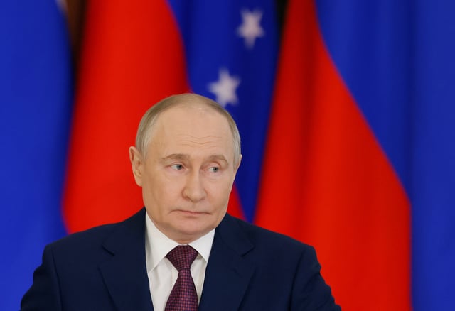 Le président Vladimir Poutine a annoncé une trêve de trois jours à l’occasion des commémorations de la Victoire du 9 mai 1945.