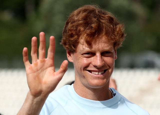 Tennis - Italian Open - Jannik Sinner Press Conference - Foro Italico, Rome, Italy - May 5, 2025 Italy's Jannik Sinner waves towards fans after the press conference REUTERS/Yves Herman