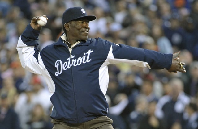 Former Detroit Tigers center fielder Chet Lemon throws out the ceremonial first pitch before Game 4 of the MLB American League Championship Series baseball playoffs in Detroit, Michigan, October 12, 2011. REUTERS/Mike Cassese/File Photo