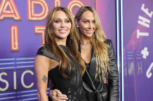 NEW YORK, NEW YORK - FEBRUARY 14: (L-R) Miley Cyrus and Tish Cyrus attend SNL50: The Homecoming Concert at Radio City Music Hall on February 14, 2025 in New York City.  (Photo by Dia Dipasupil/Getty Images)