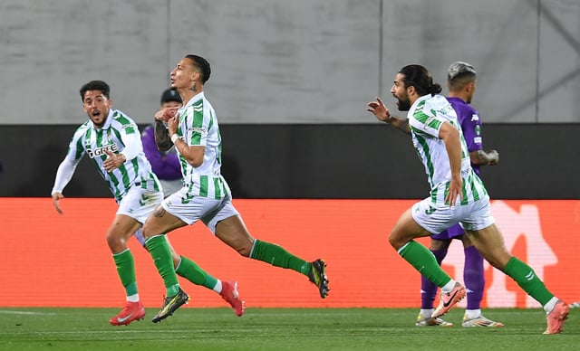 Soccer Football - Conference League - Semi Final - Second Leg - Fiorentina v Real Betis - Stadio Artemio Franchi, Florence, Italy - May 8, 2025 Real Betis' Antony celebrates scoring their first goal with Pablo Fornals and Ricardo Rodriguez REUTERS/Jennifer Lorenzini