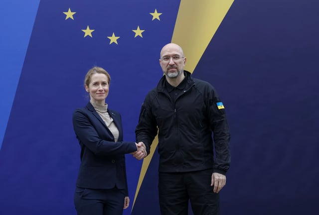 Kaja Kallas, haute représentante de l’UE pour les Affaires étrangères, et Denys Chmyhal, premier ministre ukrainien, vendredi, à Lviv.