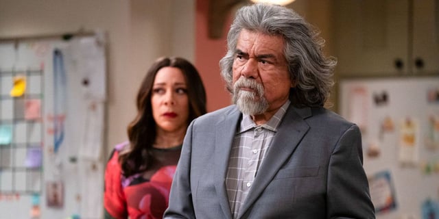Selenis Leyva as Rosie and George Lopez as George in Lopez vs. Lopez Season 3