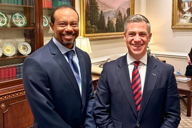 Tiger Woods spotted at the White House—his surprise visit sparks speculation amid romance with Vanessa Trump and PGA absence. (On X via @SenatorBanks)