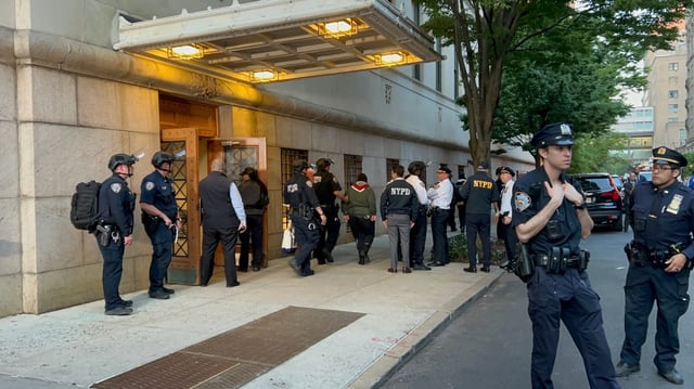 Protestors in police custody as they are removed from the Butler Library on Wednesday, May 7, 2025. (Kerry Burke / New York Daily News)