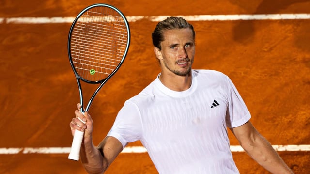 Alexander Zverev jubelt über seinen Sieg gegen Camilo Ugo Carabelli