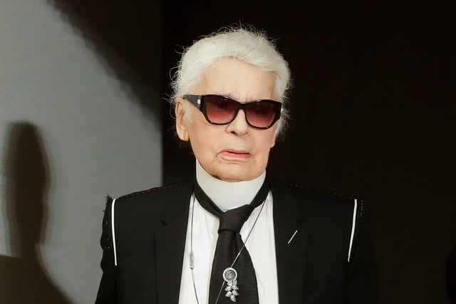 Über den vor fünf Jahren verstorbenen Karl Lagerfeld erscheint bald eine Serie.