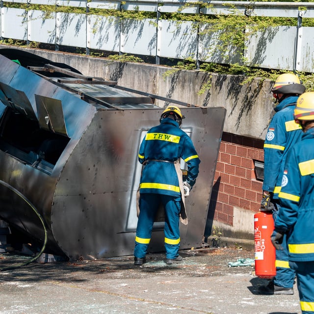 Großangelegte Katastrophenschutzübung: Rund 800 Einsatzkräfte proben den Ernstfall