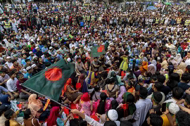 Protesters block Shahbagh Square demanding the ban of the Bangladesh Awami League, the former ruling party, in Dhaka, Bangladesh, May 10, 2025. REUTERS/Abdul Goni