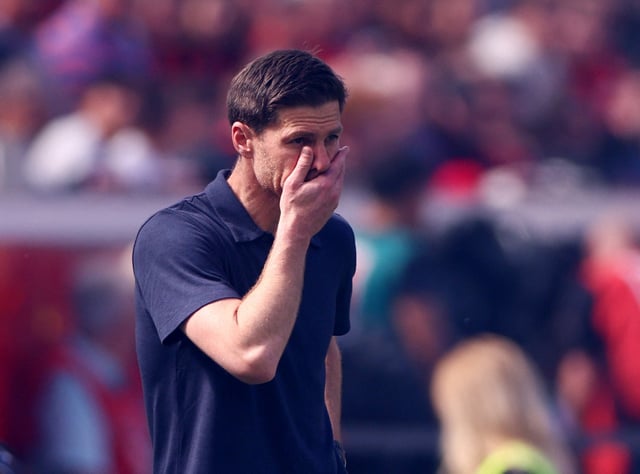 Soccer Football - Bundesliga - Bayer Leverkusen v Borussia Dortmund - BayArena, Leverkusen, Germany - May 11, 2025 Bayer Leverkusen coach Xabi Alonso reacts REUTERS/Thilo Schmuelgen