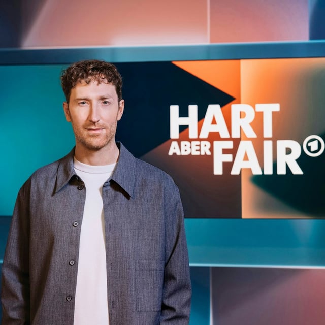 Louis Klamroth moderiert seit 2023 die Sendung „Hart aber fair“.