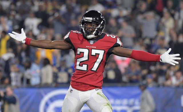 Jan 6, 2018; Los Angeles, CA, USA; Atlanta Falcons free safety Damontae Kazee (27) reacts after a play in the second quarter against the Los Angeles Rams in the NFC Wild Card playoff football game at Los Angeles Memorial Coliseum. Mandatory Credit: Kirby Lee-USA TODAY Sports/File Photo