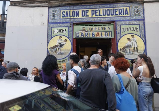 La Taberna Garibaldi de Madrid, el día de la presentación del libro de Iglesias &#39;Enemigos íntimos&#39;