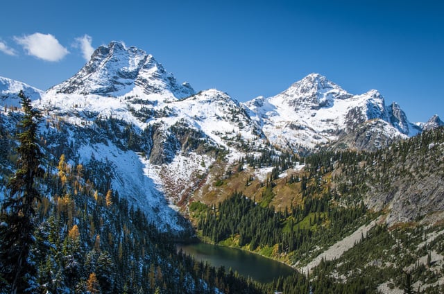 A general view of Lake Ann, Corteo Peak and Black Peak from Lake Ann - Maple Pass - Heather Pass Loop Trail, Okanogan-Wenatchee National Forest, Cascade Mountains, Washington.