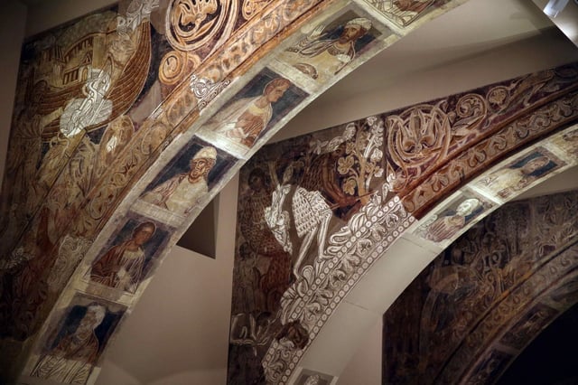 Las pinturas del monasterio de Sijena que alberga el Museo Nacional de Arte de Cataluña (MNAC).