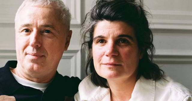 Le réalisateur Robin Campillo et la productrice Marie-Ange Luciani dans les locaux des "Films de Pierre" avant le Festival de Cannes, le 9 mai 2025.