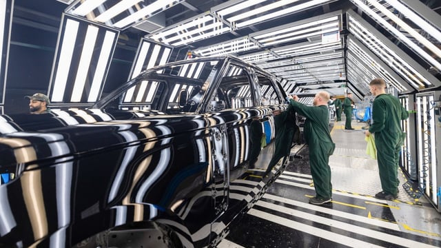Assembly lines in the West Midlands are being prepared for the production of the first electric Range Rover