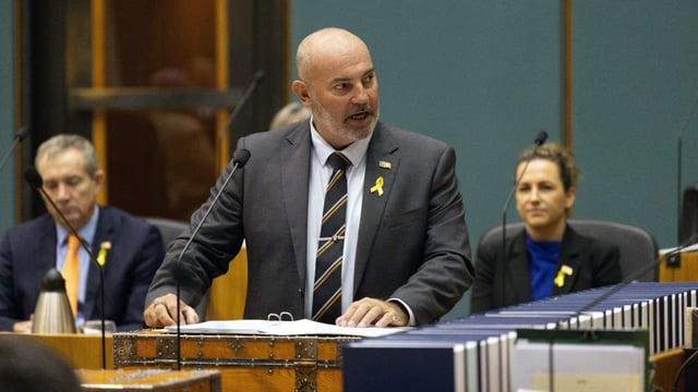 NT Treasurer Bill Yan. (AAP Image/David Hancock)