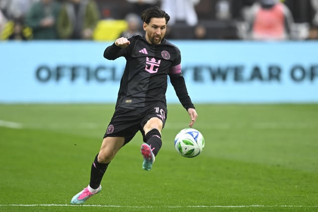 Inter Miami forward Lionel Messi (10) passes the ball during the second half of an MLS soccer match against the Columbus Crew, Saturday, April 19, 2025, in Cleveland, Ohio. (AP Photo/David Richard)