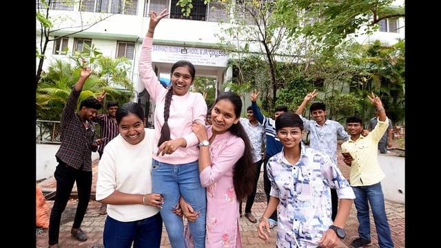 Students of Sarhad Global School in Katraj celebrate after the SSC results were announced on Tuesday. (MAHENDRA KOLHE/HT PHOTO)