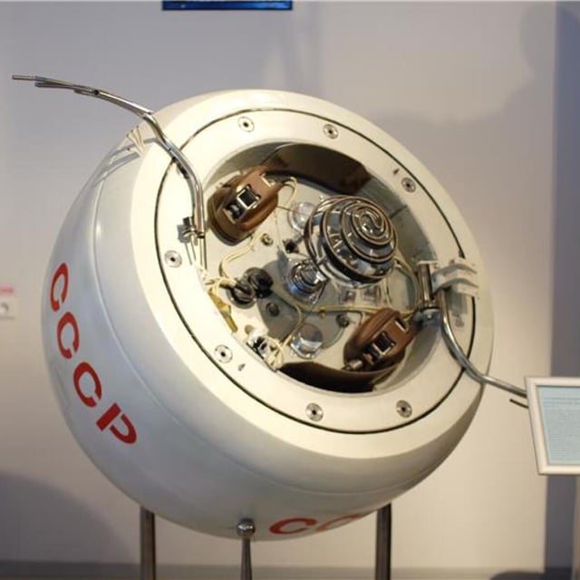 A Soviet Venera-4 model, similar to the lost Kosmos 482 landing capsule, is on display at a museum.