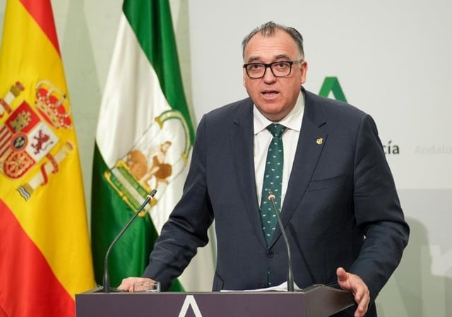 El consejero Arturo Bernal en rueda de prensa