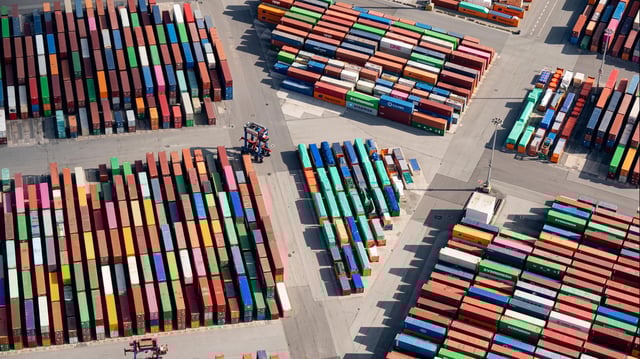 Container im Hamburger Hafen