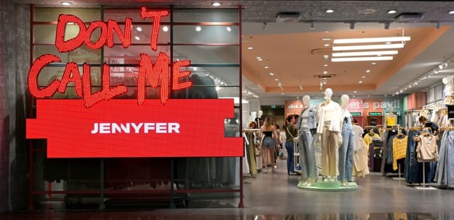 Une boutique de vêtements « Jennyfer » dans un centre commercial à Rennes, le 2 mai 2025