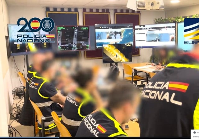Centro de mando desde donde se visionó en tiempo real el dispositivo de la operación Karasu