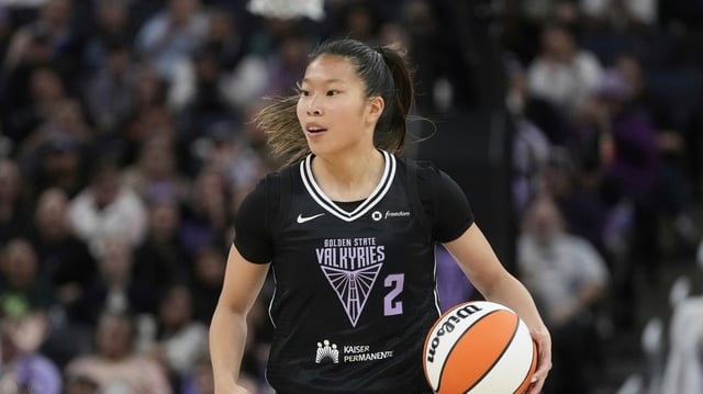 Golden State Valkyries guard Kaitlyn Chen during a WNBA preseason basketball game against the Los Angeles Sparks in San Francisco, Tuesday, May 6, 2025. (AP Photo/Jeff Chiu)