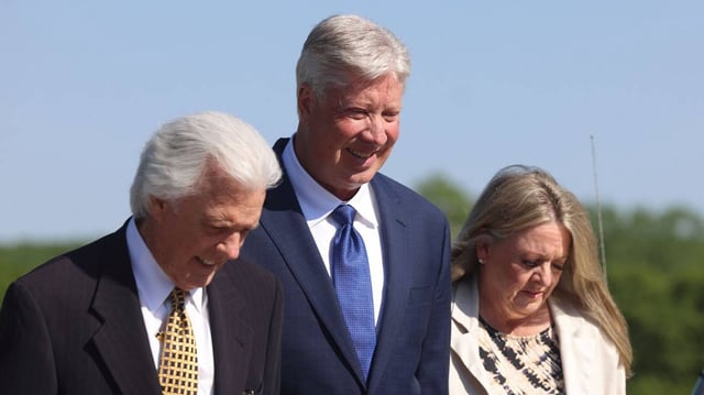 Gateway Church founder Robert Morris enters the Osage County Courthouse in Pawhuska, Oklahoma, accompanied by his wife, Debbie Morris, and his attorney, Mack Martin, on Friday, May 9, 2025.