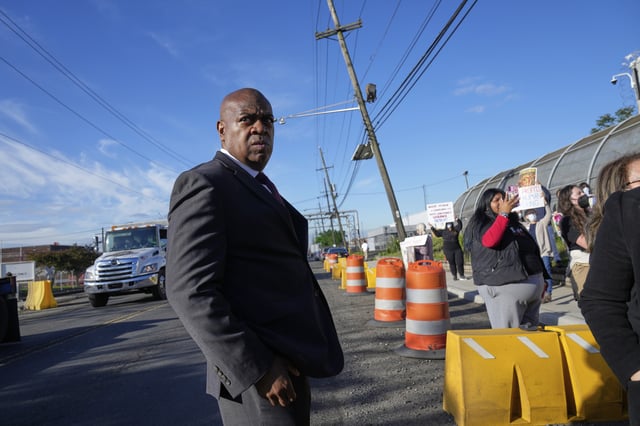 Newark Mayor Ras Baraka speaks to protesters outside of Delaney Hall, a recently re-opened immigration detention center, in Newark, N.J., Wednesday, May 7, 2025. (AP Photo/Seth Wenig)