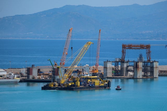 Floating crane ship HEBO LIFT 2, which will recover the "Bayesian" yacht of British tech entrepreneur Mike Lynch, leaves the port of Termini Imerese, ahead of the salvage operation off Porticello, near Palermo, Italy, May 3, 2025. REUTERS/Igor Petyx/File Photo