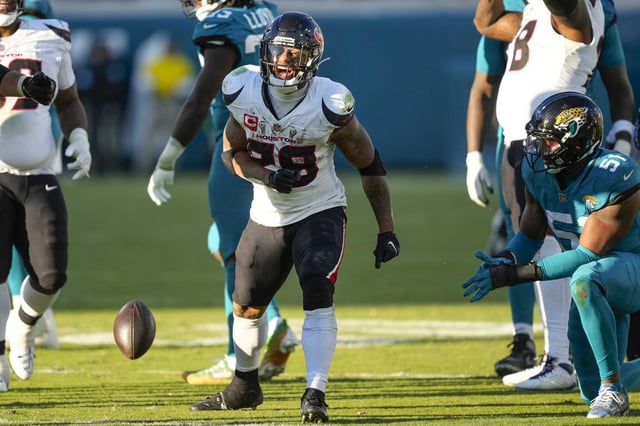 Joe Mixon is back for his second season as the Texans&#39; lead running back. Will Houston get over the 10-win hump?