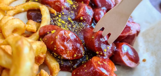 Im Apetito-Ranking erstmals aus den Top-3 geflogen: Die Currywurst