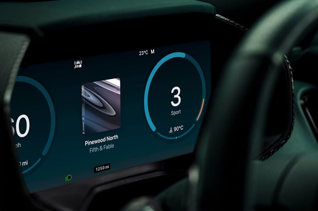 In comparison to the DBX707’s in-house developed infotainment system, Aston Martin’s fondness for font sizes often applied to prescription medication instructions is the strongest argument for keeping CarPlay Ultra the default