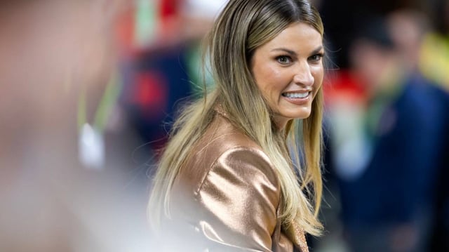 Fox Sports sideline reporter Erin Andrews during Super Bowl LIX.