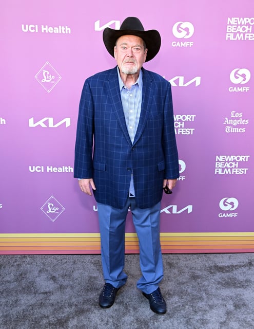 Legendary pro wrestling commentator Jim Ross said he has been diagnosed with colon cancer.
