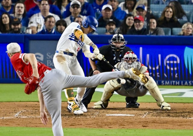 Hyeseong Kim #6 of the Los Angeles Dodgers singles against the Los Angeles Angels in the fifth inning during a baseball game at Dodger Stadium in Los Angeles on Friday, May 16, 2025. (Photo by Keith Birmingham, Orange County Register/ SCNG)