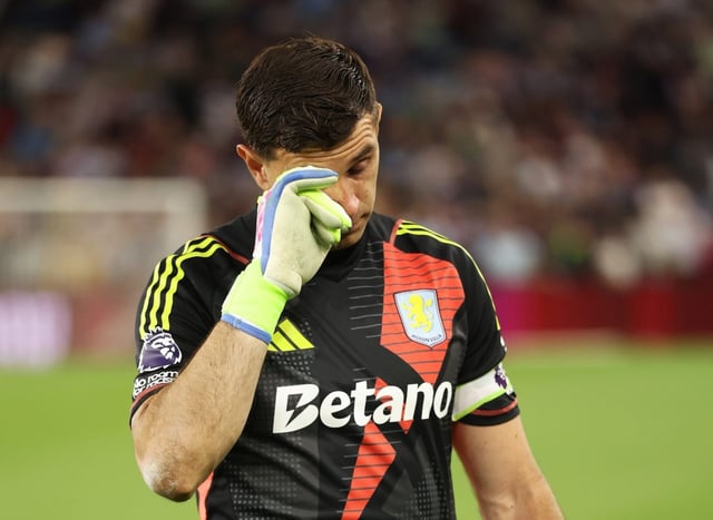 Emiliano Martinez was emotional after Aston Villa&#39;s win over Tottenham (Photo: Getty)