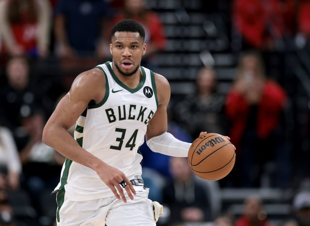 Giannis Antetokounmpo #34 of the Milwaukee Bucks dribbles during a 127-117 loss to the LA Clippers at Intuit Dome on January 25, 2025 in Inglewood, California