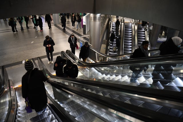 Un homme interné après avoir étranglé deux femmes dans une station de métro parisien