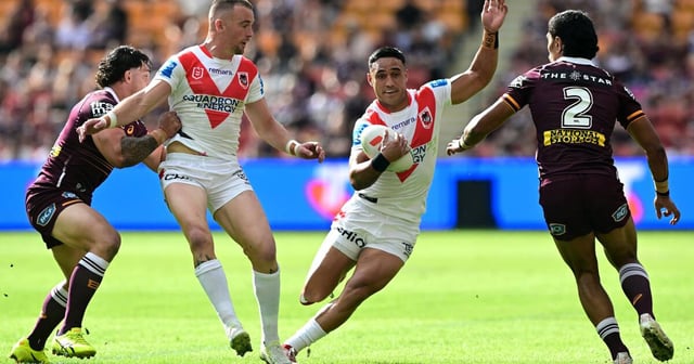 BRISBANE, AUSTRALIA - MAY 18: Valentine Holmes of the Dragons in action during the round eleven NRL match between Broncos and Dragons at Suncorp Stadium, on May 18, 2025, in Brisbane, Australia. (Photo by Bradley Kanaris/Getty Images)