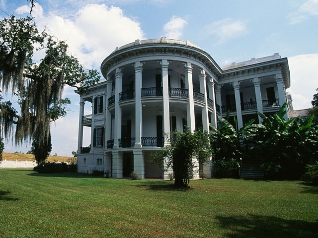 UNITED STATES - JANUARY 11: Nottoway Plantation House (1859), White Castle, Louisiana, United States of America. (Photo by DeAgostini/Getty Images)