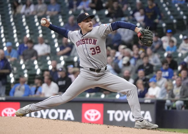 May 6, 2025; Milwaukee, Wisconsin, USA; Houston Astros pitcher Hayden Wesneski (39) pitches in the fourth inning against the Milwaukee Brewers at American Family Field. Mandatory Credit: Michael McLoone-Imagn Images/File Photo