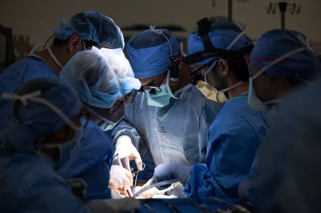 Surgeons perform the first ever human bladder transplant on May 4, 2025 at UCLA Medical Center. (Nick Carranza/UCLA Health)