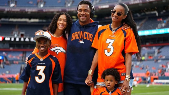 Denver Broncos quarterback Russell Wilson with wife Ciara Wilson, sister Anna Wilson and sons Future Wilson and Win Wilson at the game with the Dallas Cowboys  Ron Chenoy-Imagn Images