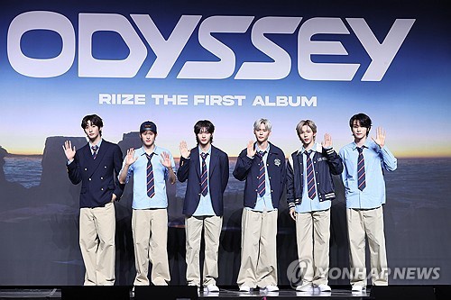 K-pop boy group Riize poses for a photo during a media showcase for its first studio album, "Odyssey," in Seoul on May 19, 2025. (Yonhap)