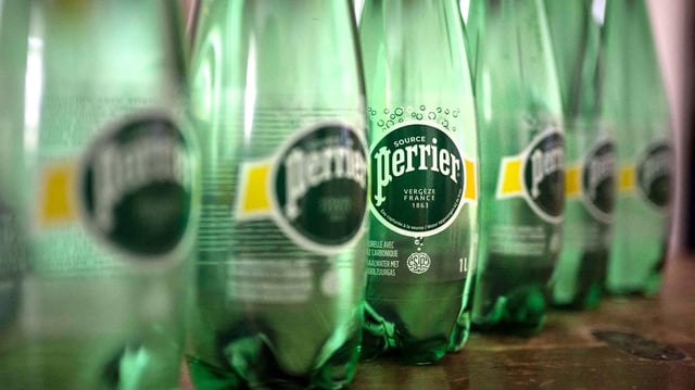 Perrier Mineralwasserflaschen