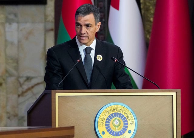 Spanish Prime Minister Pedro Sanchez speaks during the 34th Arab League summit, in Baghdad, Iraq, May 17, 2025.     Hadi Mizban/Pool via REUTERS/File Photo
